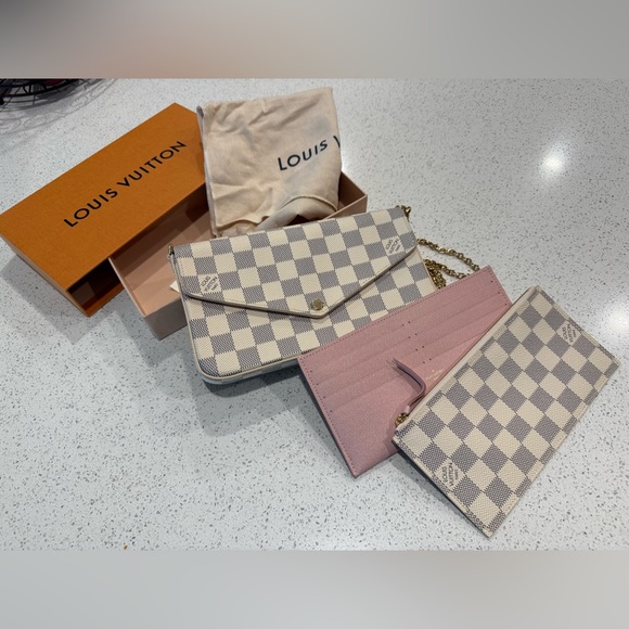 Louis Vuitton Félicie Pochette - Damier Azur Canvas - Picture 1 of 7
